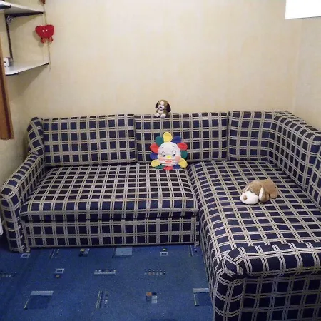 4 Apartment *