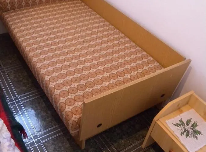 Apartment 4 *